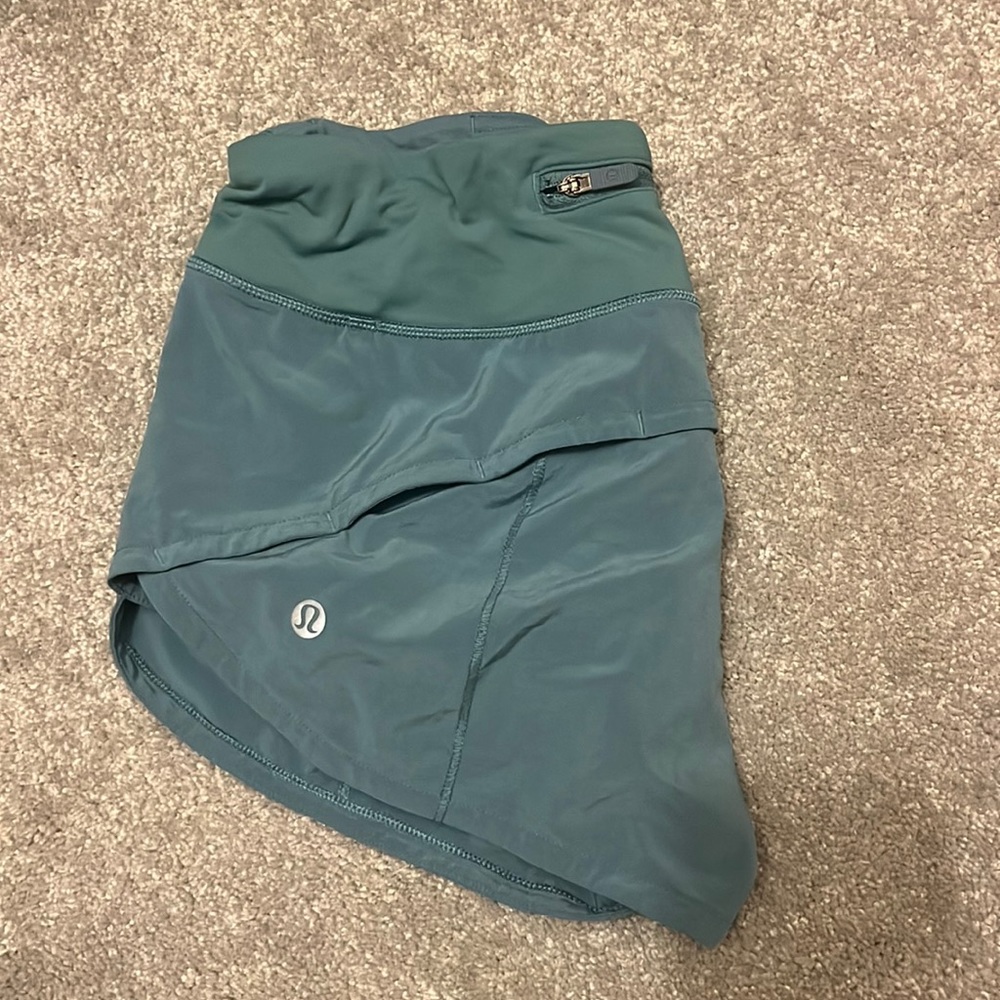 Lululemon teal speed up shorts!